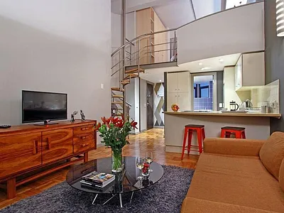1 Bedroom Apartment For Sale in Cape Town - 8AXt.webp