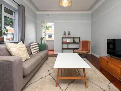 1 Bedroom Apartment To Rent in Cape Town - 8zin.webp