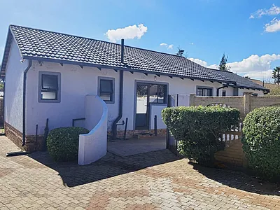 3 Bedroom House For Sale in Benoni - Hpba.webp