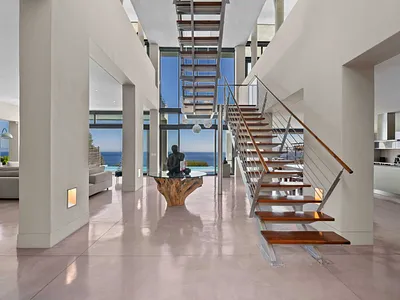 3 Bedroom House For Sale in Cape Town - D2Fq.webp