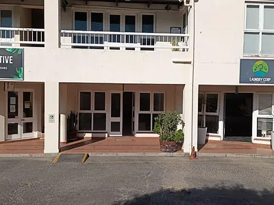 Commercial Property To Rent in Hout Bay - 04sX.webp
