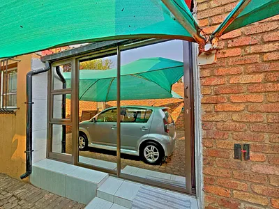 2 Bedroom Townhouse For Sale in Boksburg - Y3ft.webp