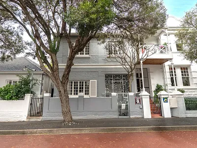 3 Bedroom House For Sale in Cape Town - img