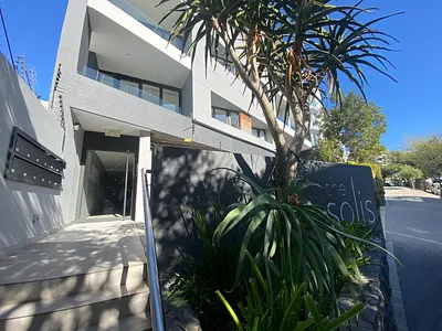 2 Bedroom Apartment For Sale in Cape Town - Gu5C.webp