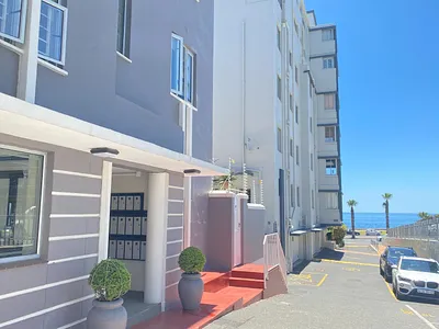 2 Bedroom Apartment To Rent in Cape Town - Qzrk.webp