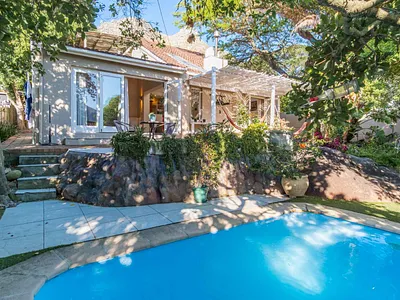 3 Bedroom House For Sale in Hout Bay - vVue.webp