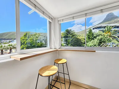 1 Bedroom Apartment For Sale in Cape Town - 7Z8t.webp