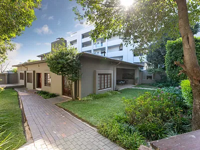 3 Bedroom House For Sale in Johannesburg - AWDE.webp