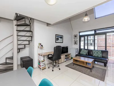 1 Bedroom Apartment For Sale in Cape Town - MJ1u.webp