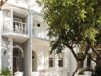 3 Bedroom House For Sale in Cape Town - HwCj.webp