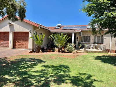 3 Bedroom House For Sale in Boksburg - img