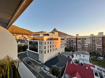 3 Bedroom Apartment To Rent in Cape Town - rGgb.webp
