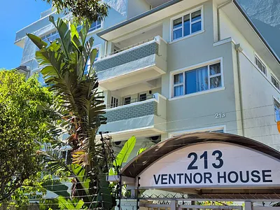 3 Bedroom Apartment For Sale in Cape Town - 26c4.webp