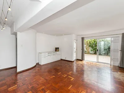 3 Bedroom Apartment For Sale in Cape Town - gm85.webp