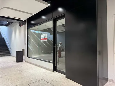 Commercial Property To Rent in Cape Town - img