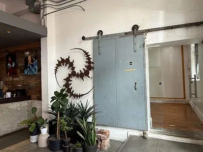 Commercial Property To Rent in Cape Town - ylDd.webp