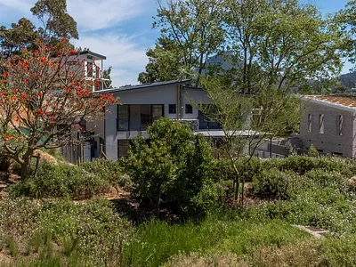 4 Bedroom House For Sale in Hout Bay - lqPV.webp