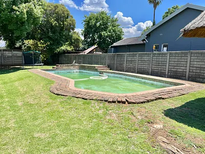 3 Bedroom House For Sale in Boksburg - rm5R.webp