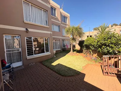 3 Bedroom Apartment For Sale in Germiston - 3mVz.webp