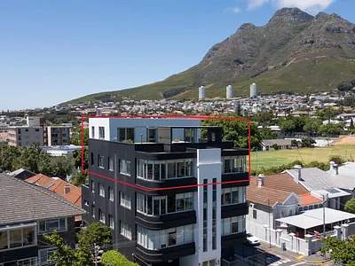 3 Bedroom Apartment For Sale in Cape Town - LHmK.webp