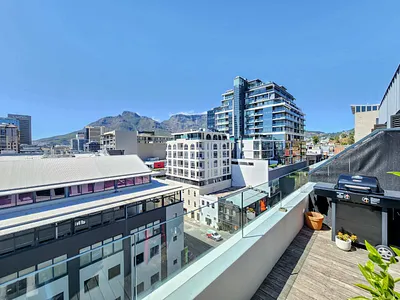 1 Bedroom Apartment For Sale in Cape Town - oZ4G.webp