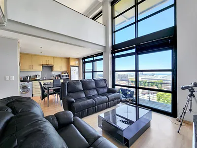 1 Bedroom Apartment For Sale in Cape Town - yh8N.webp