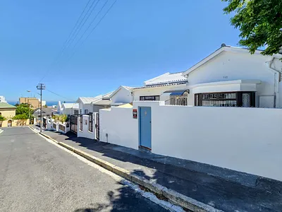 3 Bedroom House For Sale in Cape Town - 6VE3.webp