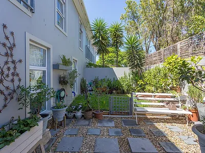 2 Bedroom Apartment For Sale in Blouberg - jC5D.webp