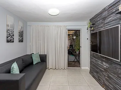 2 Bedroom Apartment For Sale in Blouberg - qLeE.webp