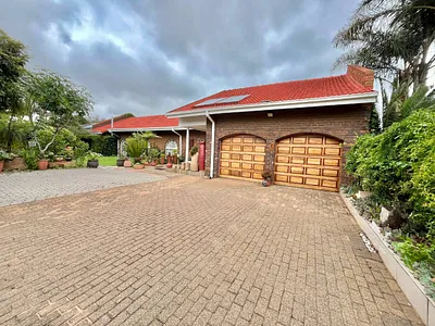 4 Bedroom House For Sale in Boksburg - 1bXt.webp