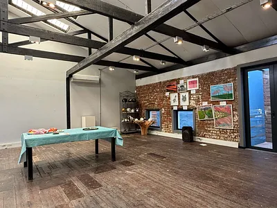 Commercial Property To Rent in Cape Town - KDKc.webp