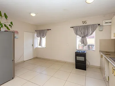 2 Bedroom Apartment For Sale in Milnerton - hKEJ.webp
