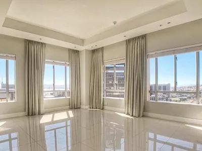 2 Bedroom Apartment To Rent in Cape Town - nvUa.webp