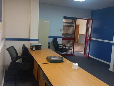 Commercial Property For Sale in Empangeni - 8r0m.webp