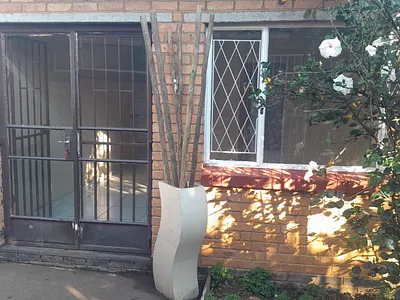2 Bedroom Apartment To Rent in Boksburg - E5uV.webp
