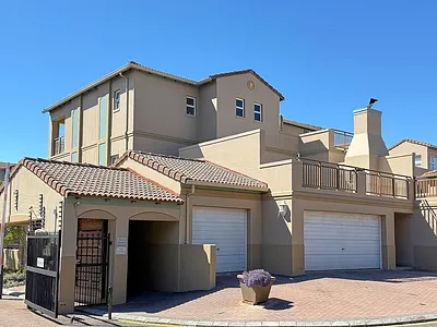 2 Bedroom Apartment For Sale in Milnerton - m39A.webp