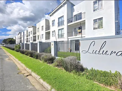 1 Bedroom Apartment To Rent in Somerset West - 0YwG.webp
