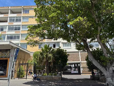 2 Bedroom Apartment To Rent in Cape Town - dVQg.webp