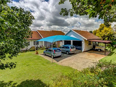 4 Bedroom House For Sale in Benoni - FvCG.webp