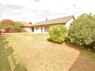 3 Bedroom House For Sale in Benoni - QBPZ.webp