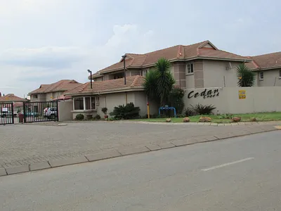 3 Bedroom Townhouse To Rent in Benoni - AzeX.webp