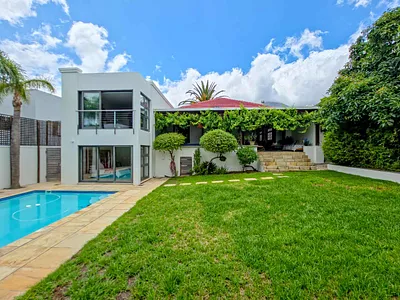 4 Bedroom House To Rent in Cape Town - SoDF.webp
