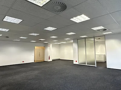 Commercial Property To Rent in Cape Town - 427X.webp
