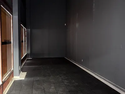 Commercial Property To Rent in Cape Town - QNqA.webp