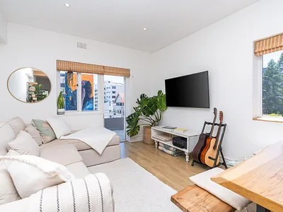 2 Bedroom Apartment To Rent in Cape Town - gKlQ.webp