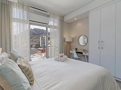 1 Bedroom Apartment For Sale in Cape Town - nBvW.webp