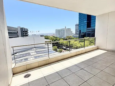 1 Bedroom Apartment To Rent in Cape Town - OjN5.webp