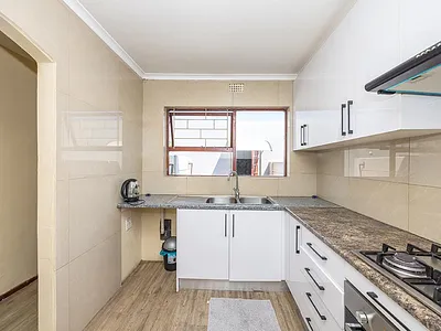 2 Bedroom House For Sale in Blouberg - wLyX.webp