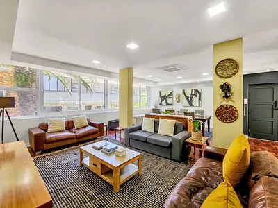 3 Bedroom Apartment To Rent in Cape Town - WZ3u.webp