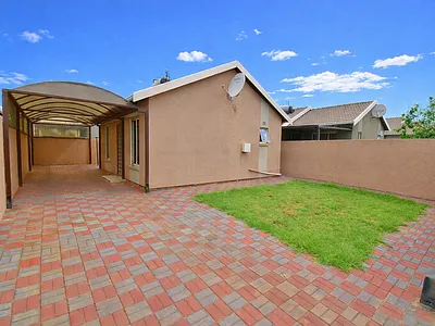 2 Bedroom House For Sale in Boksburg - img